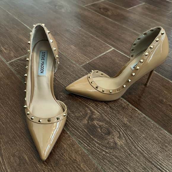 Gold & Tan Steve Madden Heels - Picture 3 of 6